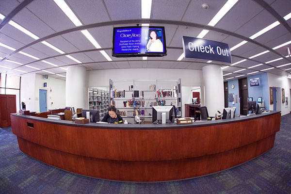 Langson Library | UC Irvine Libraries